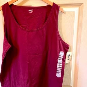 Brand new with tags Duluth tank